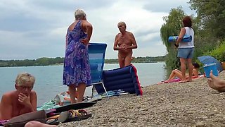 Nudist grandpa at the beach - 3