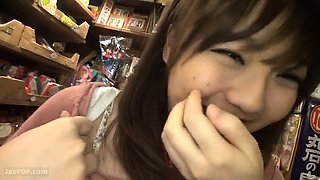 Cute Japanese car blowjob handjob