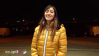 A charming 19-year-old Mexican woman is seeking to connect with Spanish men. We are here to make her desires a reality!