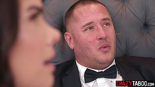Bride gets gangbanged by all groomsmen