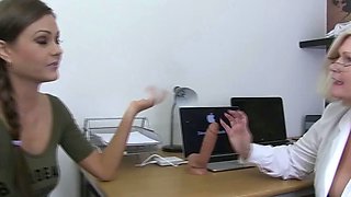 LACEYSTARR - Beautiful dyke pussy examined by doctor GILF