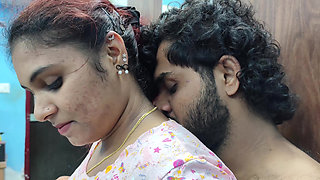 Hot kiss with boobs press