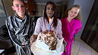Best Birthday Gift! Three Girls Sucking My Cock, FFFM Foursome!