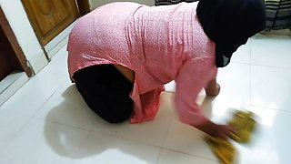 Desi aunty gets stuck under bed & Then My Cock Stuck Inside Her Big Ass when im try to help her