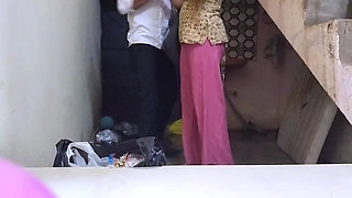 Indian College Girl and Young Teacher Ki Chupke Se Ghapagap Viral Video