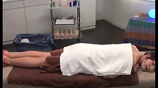 Japanese Oil Massage Salon