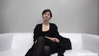 Petite Anna Unveils Her Innocent Charm in Amateur Heat