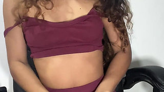 Before Going to the Gym I Warm up and Fuck My Tight Pussy