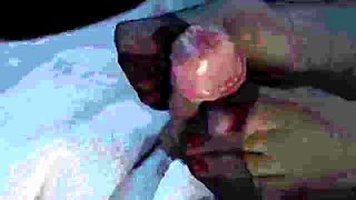 MILF seductress in pantyhose delivers footjob masterpiece