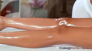 Well-proportioned And Vinna Reeds Orgasm Video