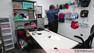 Cute Muslim Chick Tried To Conceal Some Stolen Stuff Un