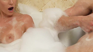 Surprise Bathtub Sex with Hot MILF Vanessa Cage