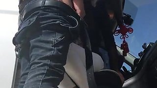 Chinese girl public blow and fuck in car