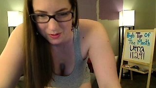 Big boobed Memphis masturbates in a bodystocking