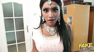 Michael Fly and Yasmina Khan's desi video by Fake Hostel