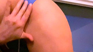 Big boob brunette masturbates on webcam