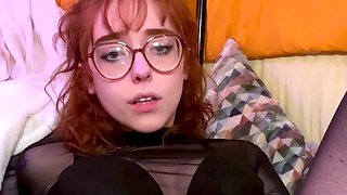 Pregnant Redhead Webcam Masturbation