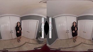 Sweet Reagan and Sam's virtual reality dirt