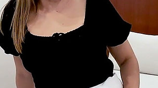 Thick Asian Uses Her Seduction with Foreigner