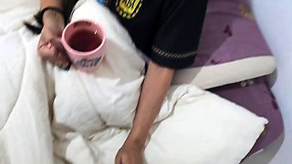 La Mi friend's girlfriend is sick and I give her Mi huge