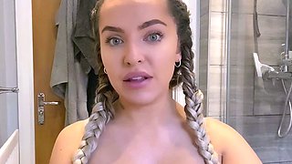 Brunette Solo Webcam Masturbation