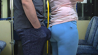 Almost Seen by Bus Driver When Stranger Girl Give Me a Handjob