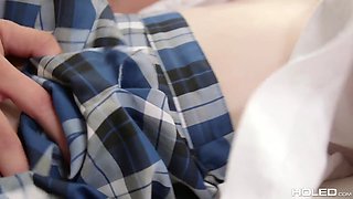 Schoolgirl gave access to her virgin anal hole after gentle cunnilingus