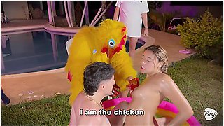 Frisbys Chicken Organizes Fight Between Alix Vlogs And Lara Ross To See Who Will Fuck His Fat Cock