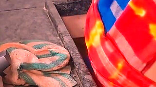 Indian Maid Spreads Her Legs to Get Tips for Reel Shoots