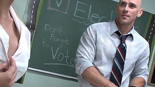 Brazzers - Big Tits at School - Jessie Rogers