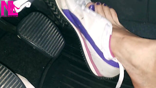 Barefoot Revving in Puma Sneakers