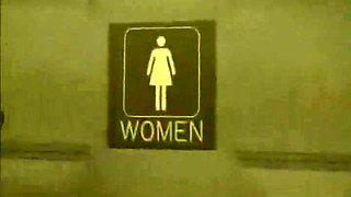 Two blonde babes suck in toilet