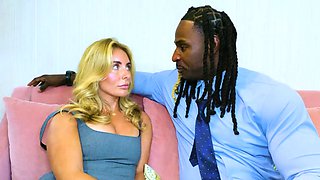 British MILF Bonnie Blue Loves Riding BBC