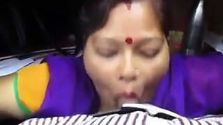 Desi aunty giving blowjob and deepthroat drank cum