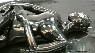 Latex Veronica Vacbed