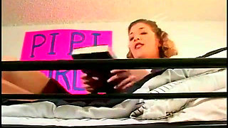 Two sweet butt chicks suck and fuck a gig hard dong in the bedroom