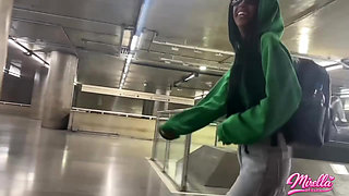 She Can't Stand to See the Volume Marking and Sucked Me Inside the So Paulo Subway
