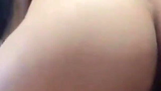 Innocent Face and Tight Ass!! Schoolgirl Takes the Opportunity to Bring School Friends Home