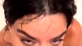 Hannah Jo Blowjob In Shower
