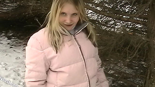Teen Claudia Private Sex Tape - Outdoor Fun