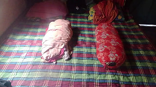 I had sex in the bedroom of a village house, watch the video without the girl.