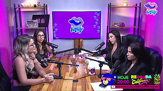Two Hotties in a Show of Dirty Talk - Bruna Carlos and Luciana Picchi