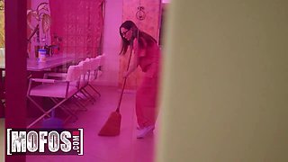 Mofos - Aften Opal’s sexy cleaning garb drives her manager kinky for a hot office snatch fuck sesh