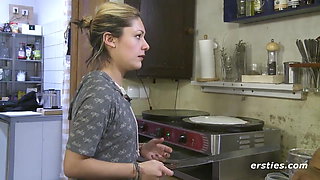 Fun in the Kitchen - Ersties