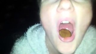 Cute blonde amateur webcam teen masturbating
