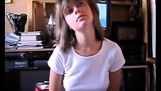 Innocent girl makes video for boyfriend