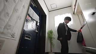 While My Wife Was at Her Parents' Home Pregnant, I Had Nonstop Sex at Home with a Teacher. Chapter.2