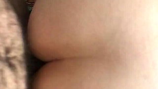Olgun Kadin Komsusunun ogluna domalmis turkish porn