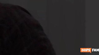 Oops Family - panties clip