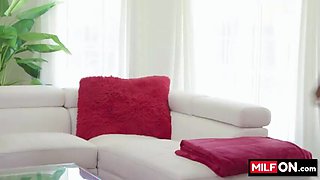MILFON.com introduces: VR COUGAR Wants Some D feat. COUGAR Hazel Grace & Sedona Reign & Franco Styles